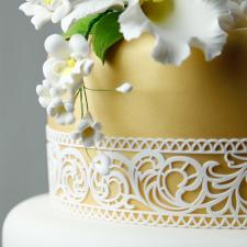 Edible Cake Lace Royal Regal Style Decorative Border for Wedding Cakes