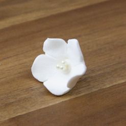 Blossom, White with Pearl Stamens, Unwired, 100 Count by Chef Alan Tetreault
