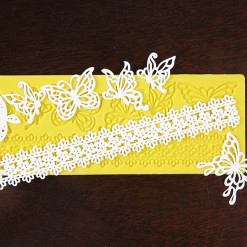 Detail Image of lace mat filled with lace mixture.