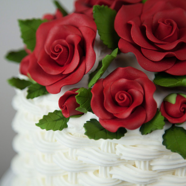 photo of flowers on cake